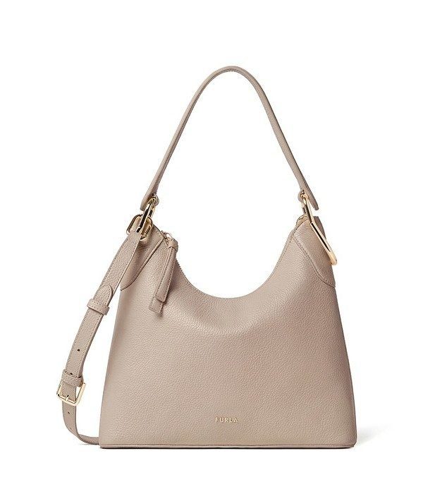 CLARISSA M Hobo