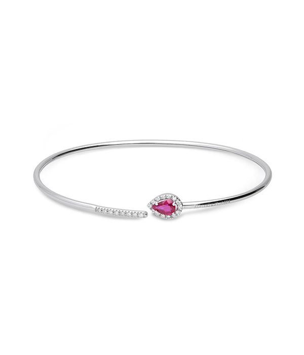 BRACCIALE RIGIDO IN ORO BIANCO CON DIAMANTI CT 0.12  E RUBINO TAGLIO GOCCIA 6X4 CT 0.50  MISURA MEDIUM