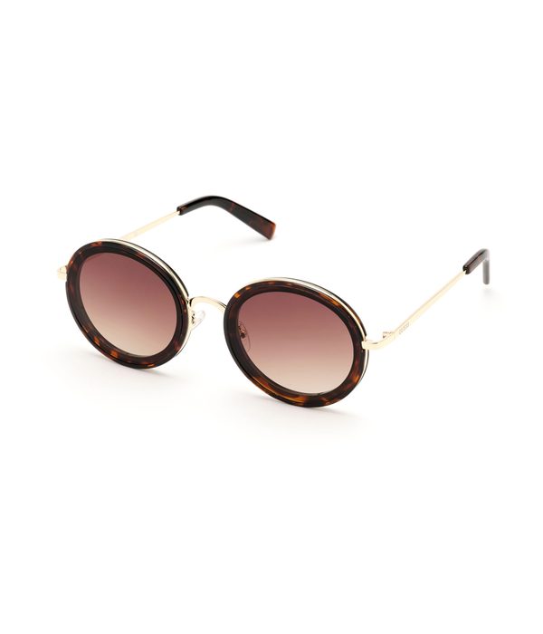 Woman sunglassess